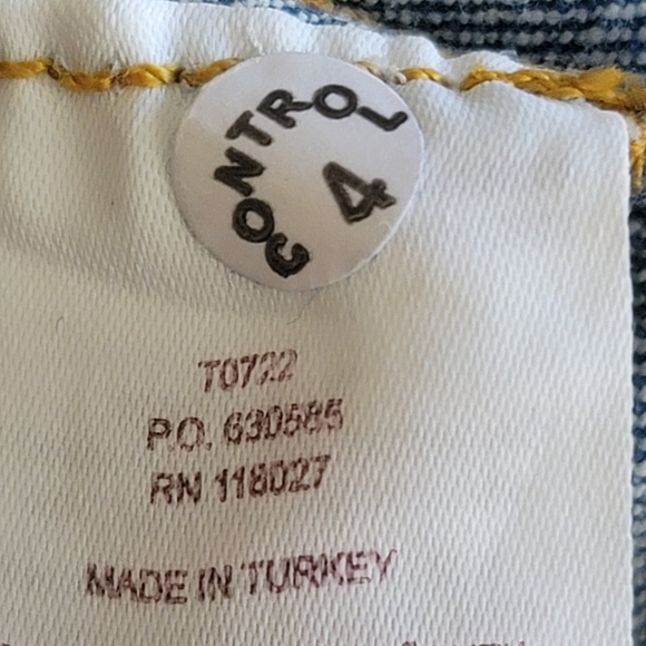 Boden Denim Overall Jeans. Size 4 - Picture 11 of 12